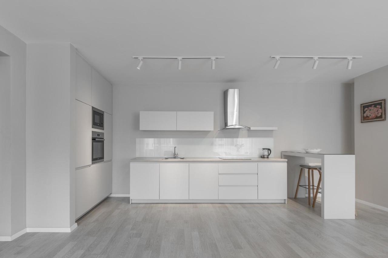 Bleri Apartment, 2 Bedroom, Free Parking Prishtine Bagian luar foto