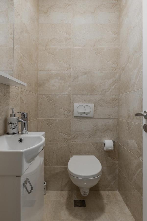 Bleri Apartment, 2 Bedroom, Free Parking Prishtine Bagian luar foto